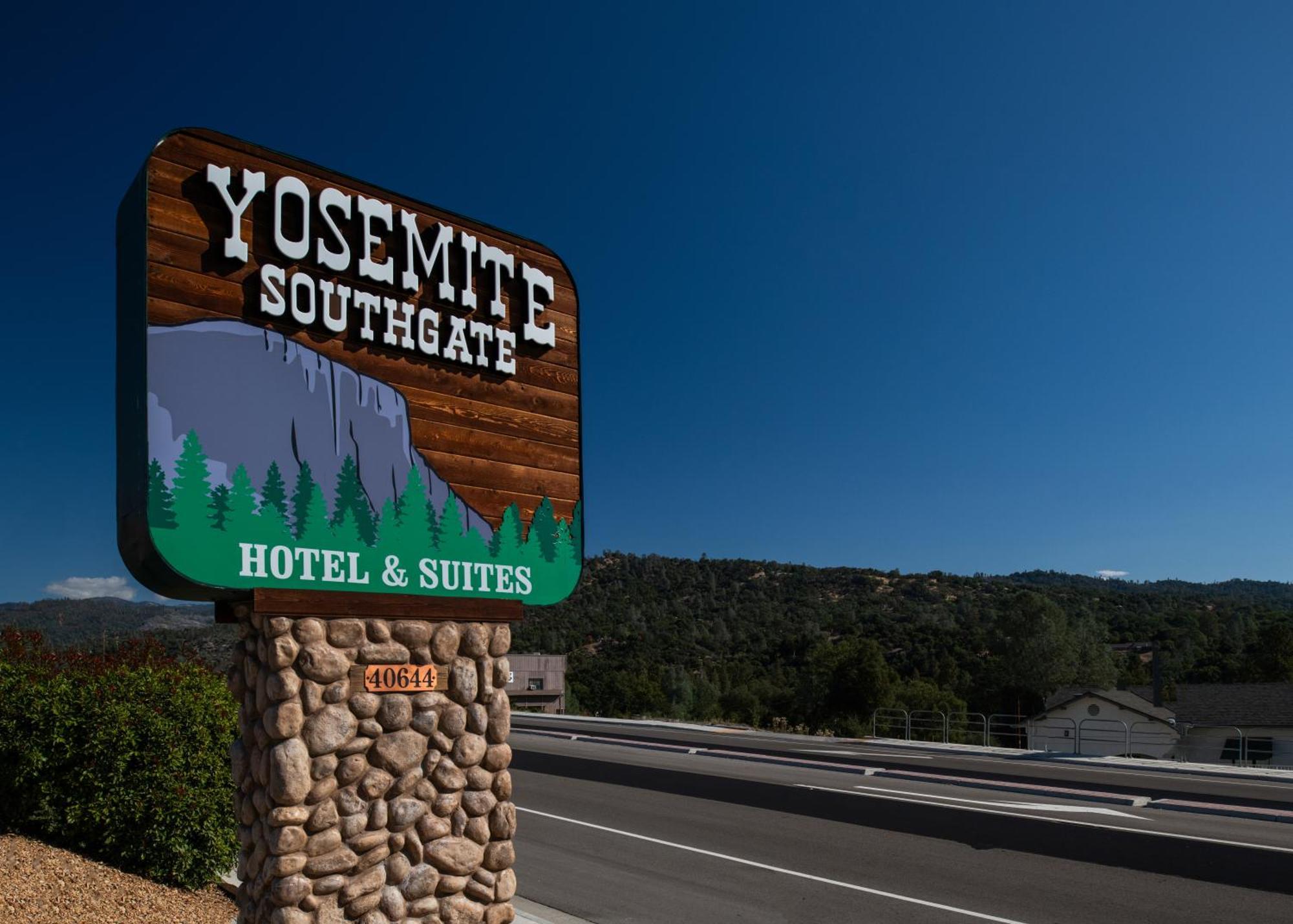 Yosemite Southgate Hotel & Suites Окхерст Экстерьер фото